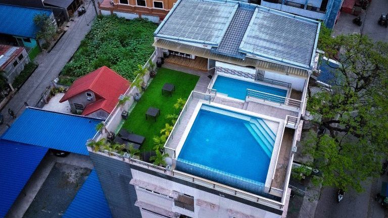 Alkho’s Infinity Pool and Resort