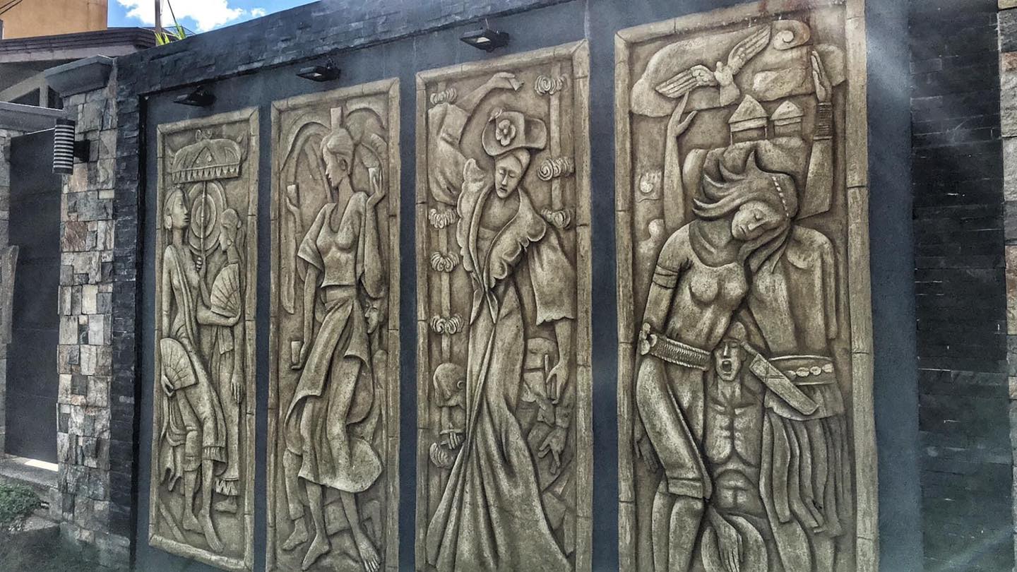 Doña Aurora Street Art Gallery